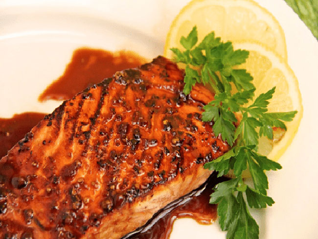 ca_hoi_sot_mat_ong chế biến món cá hồi chiên xốt mật ong cho bà bầu