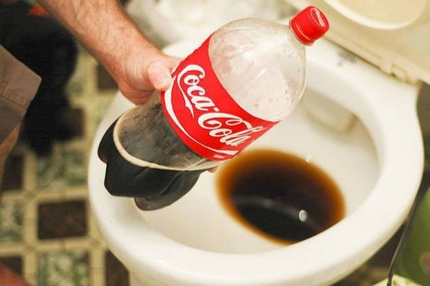 ve-sinh-bon-cau-3 Các bước vệ sinh làm sạch bồn cầu