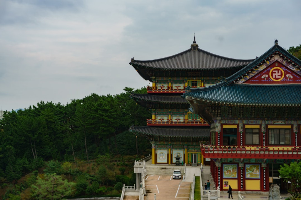 Photo 1759665360546 d6abbc246775