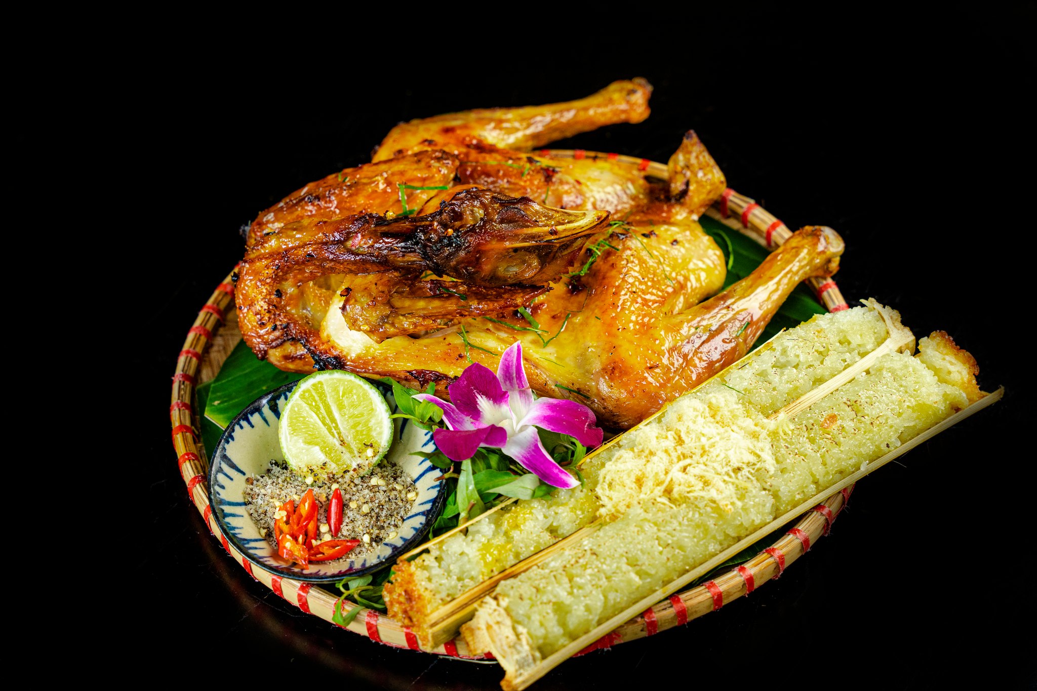 gà nướng cơm lam Tây Nguyên gà nướng cơm lam Tây Nguyên