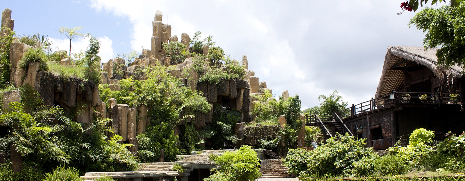 không gian Làng cà phê Trung Nguyên không gian Làng cà phê Trung Nguyên