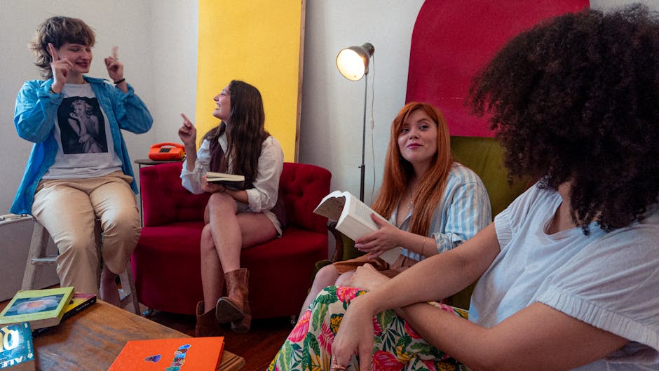 nhóm bạn thảo luận sách nhóm bạn thảo luận sách