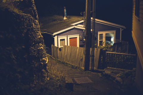 Photo 1604282614216 d17c005a943a