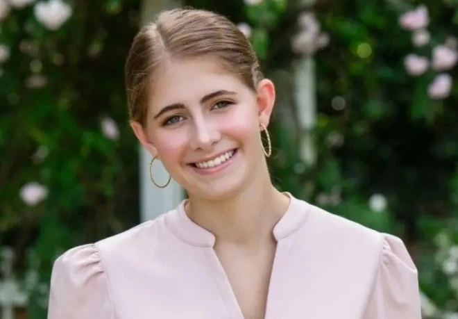 Gia đình nhận hỗ trợ cộng đồng