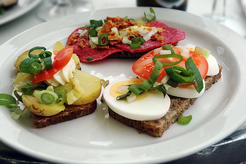 Món ăn Smørrebrød Đan Mạch