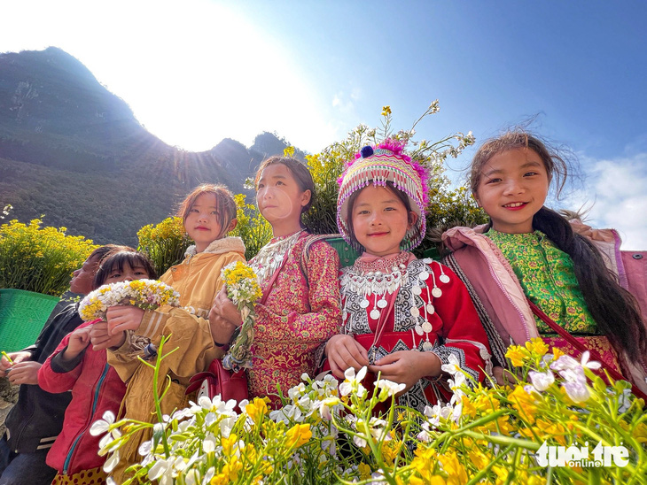 trẻ em dân tộc Hà Giang