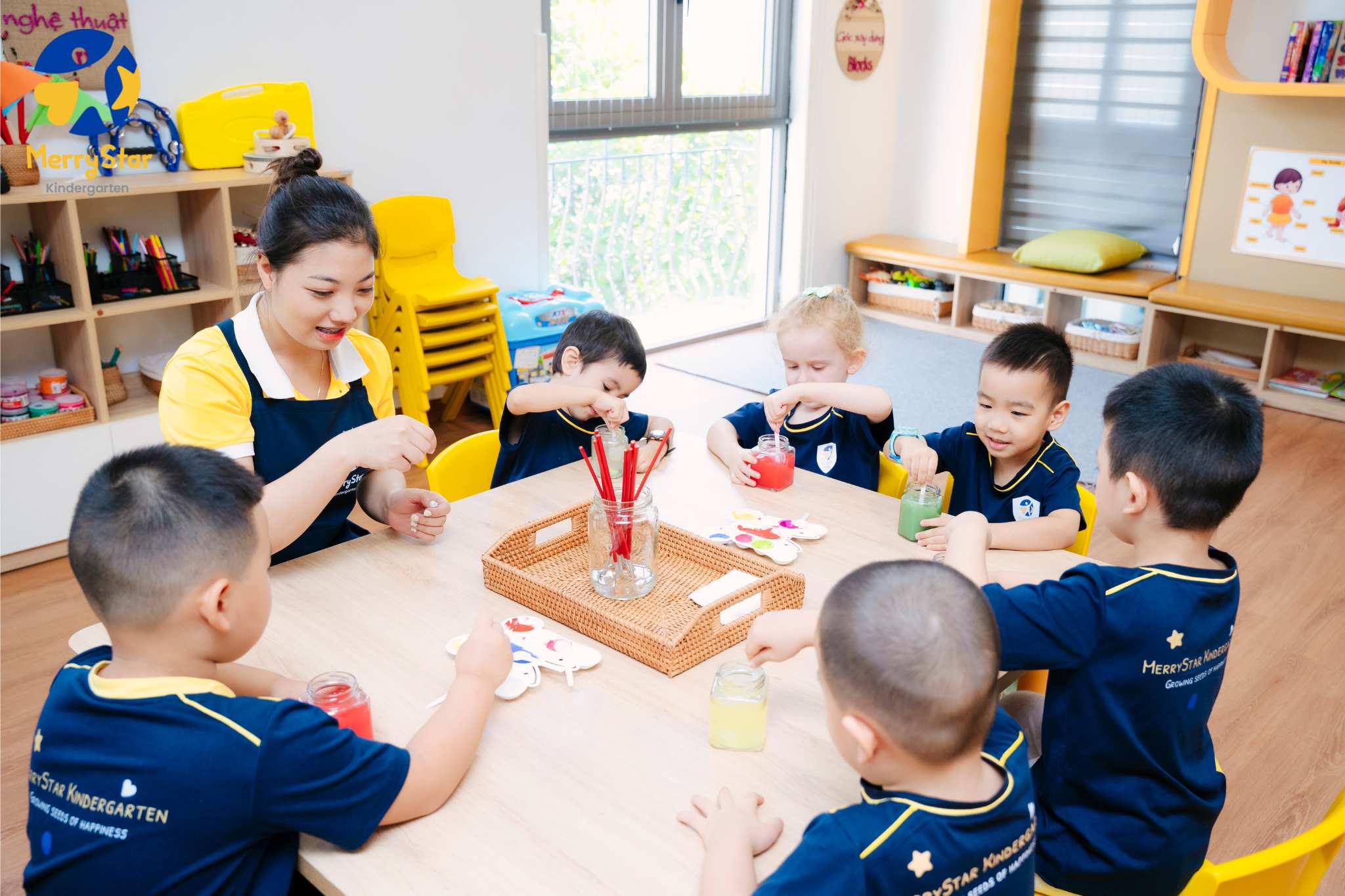 trẻ em học tập sáng tạo trẻ em học tập sáng tạo