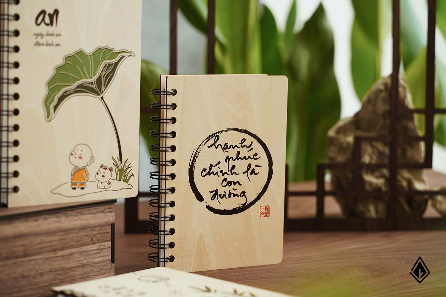 Sổ tay ghi chép tiến độ công việc